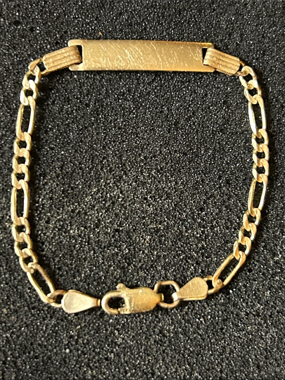 Classic14 k solid Gold ID Bracelet 3.08 g 6 inches long